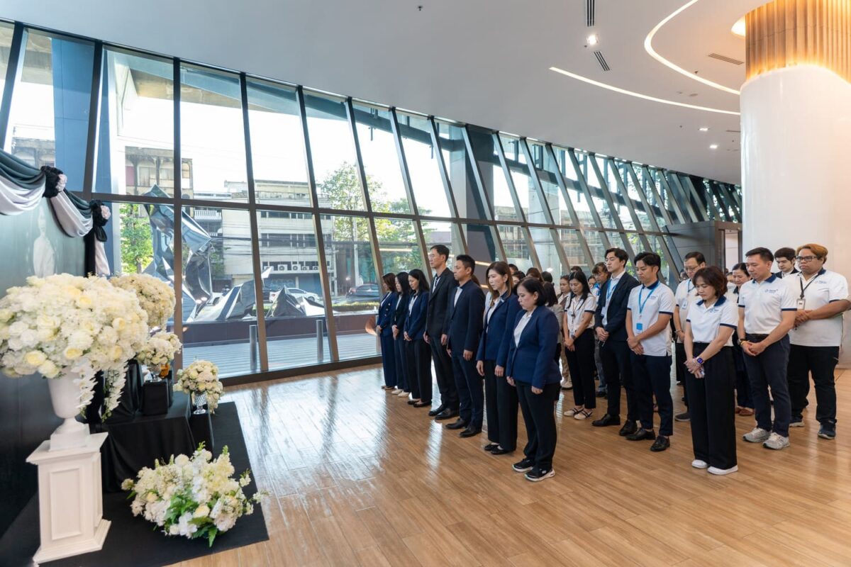 กรุงเทพประกันชีวิต จัดพิธีบำเพ็ญกุศล 100 วัน อุทิศถวายแด่สมเด็จพระนางเจ้าสิริกิติ์พระบรมราชินีนาถ พระบรมราชชนนีพันปีหลวงน้อมรำลึกในพระมหากรุณาธิคุณ