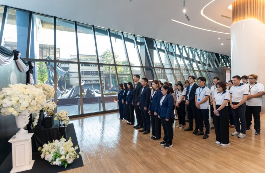 กรุงเทพประกันชีวิต จัดพิธีบำเพ็ญกุศล 100 วัน อุทิศถวายแด่สมเด็จพระนางเจ้าสิริกิติ์พระบรมราชินีนาถ พระบรมราชชนนีพันปีหลวงน้อมรำลึกในพระมหากรุณาธิคุณ