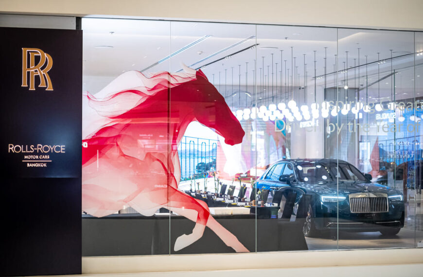 โรลส์-รอยซ์ มอเตอร์ คาร์ส แบงคอก เฉลิมฉลองตรุษจีนปีม้าไฟ รังสรรค์บูทีคโชว์รูม ในอารมณ์ ‘ Inspiring Greatness. Driven by the Year of&hellip;