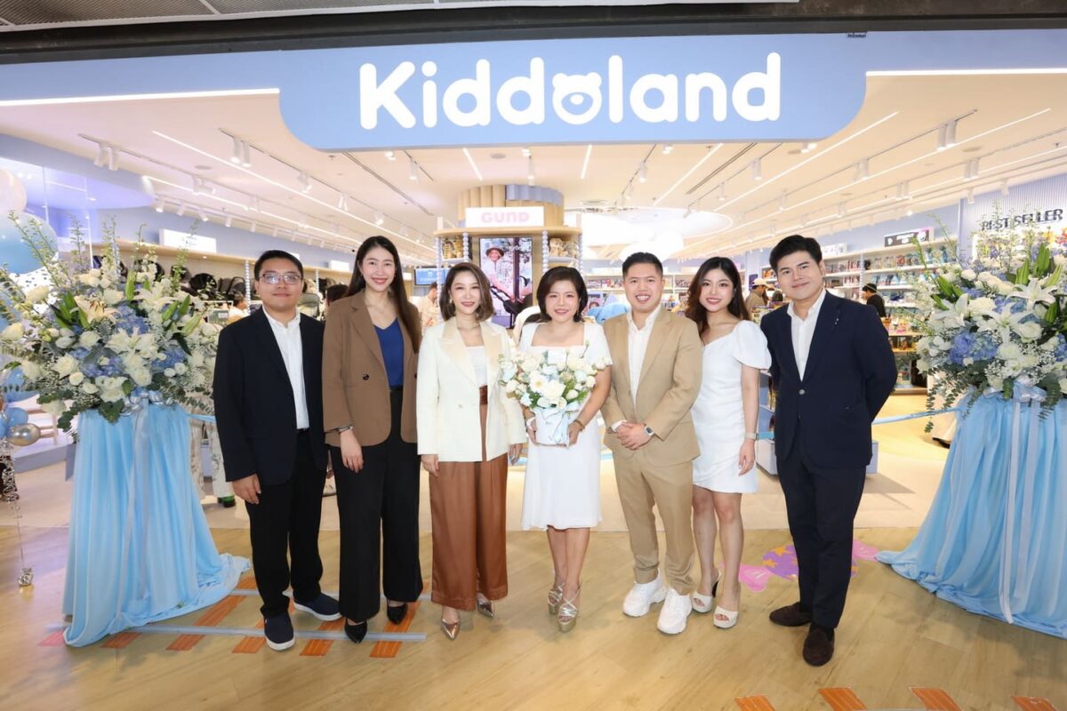 กรุงเทพประกันชีวิต ร่วมแสดงความยินดี ในพิธีเปิด Kiddoland Flagship Store Grand Opening at CentralWorld
